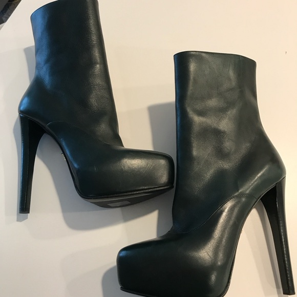 Hunter Green 4” Prada ankle boots. US size 7 - Picture 6 of 9